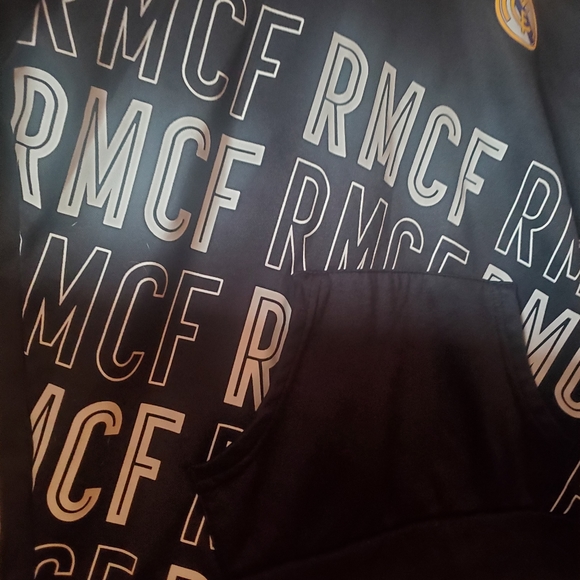 Réal Madrid Hoodie. Soccer 🇪🇸 ⚽️ - Picture 4 of 7